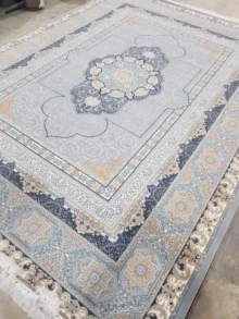 فرش 700 شانه طرح افرا نقره ای