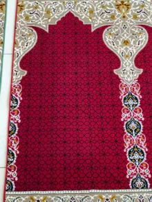 فرش سجاده ای قرمز طرح تینا